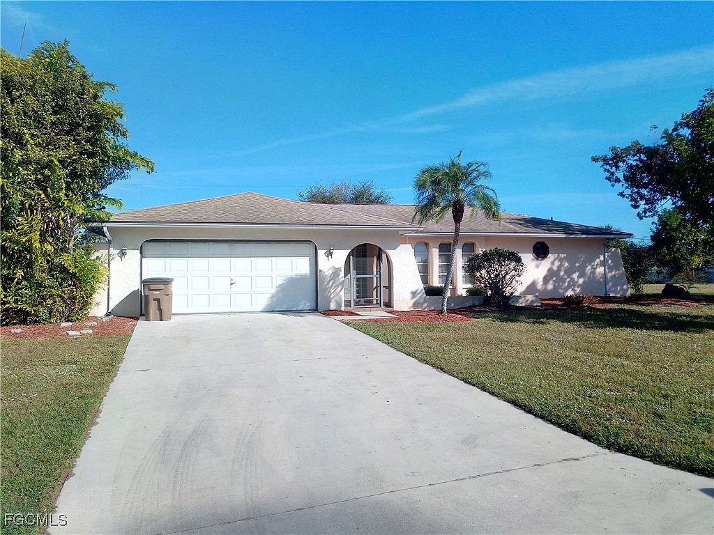 1405 SE 34th Ter Cape Coral