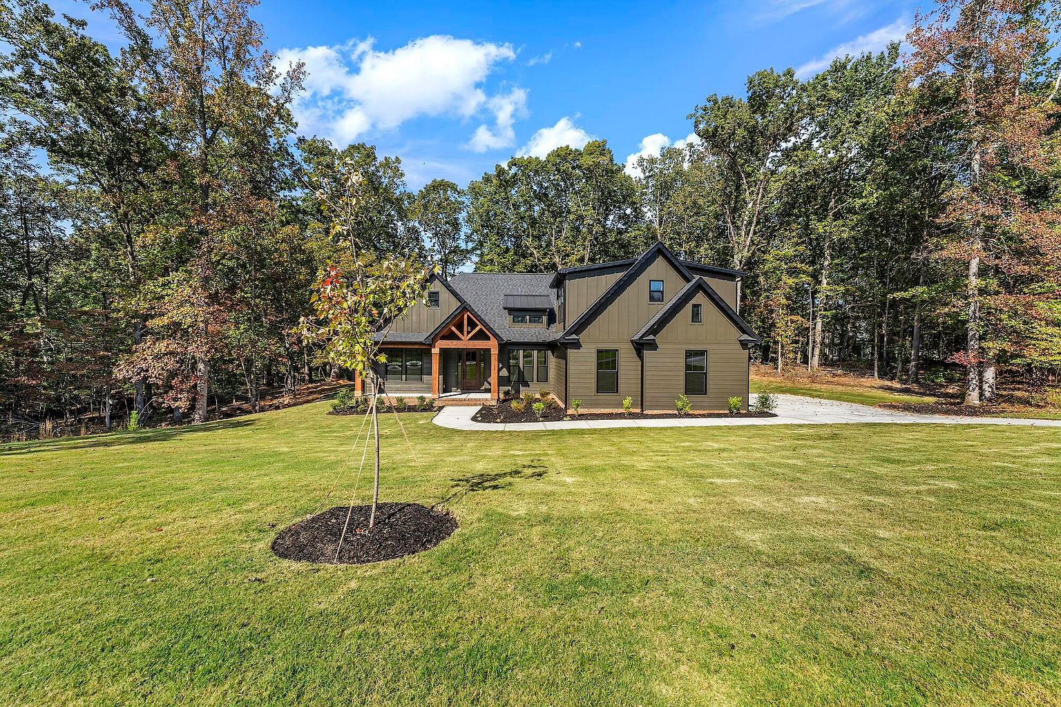 200 Yearling Dr, Summerville, SC 29486