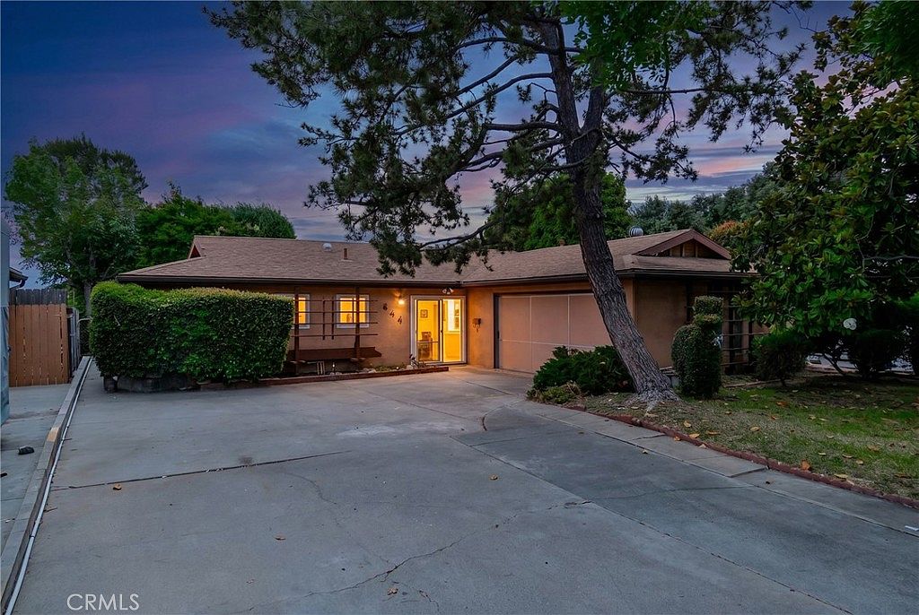 644 Moonstone Ct Upland
