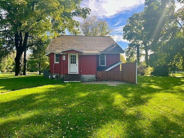 15491 138th Ave, Spring Lake, MI 49456