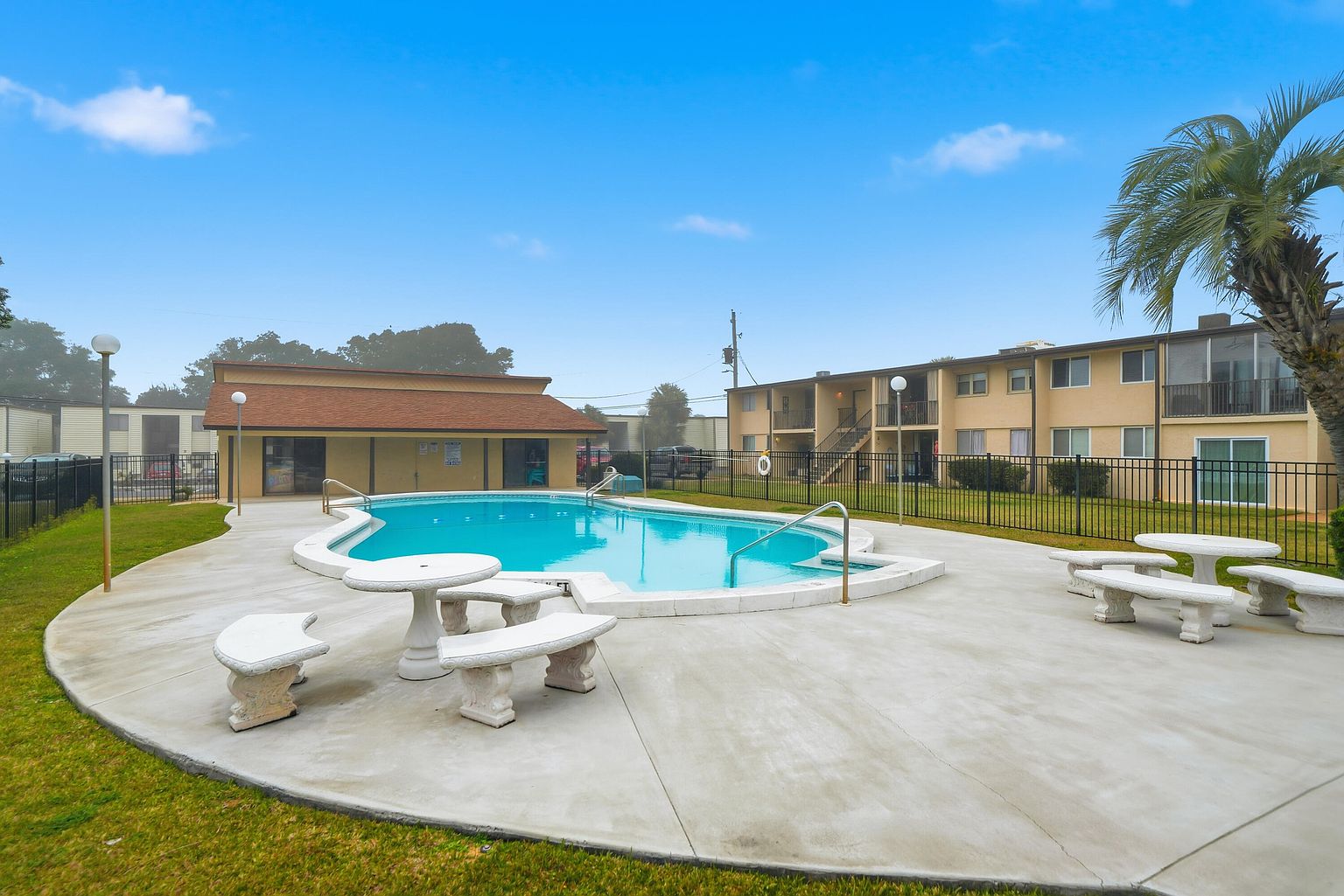 300 Miracle Strip Pkwy, Fort Walton Beach, FL 32548