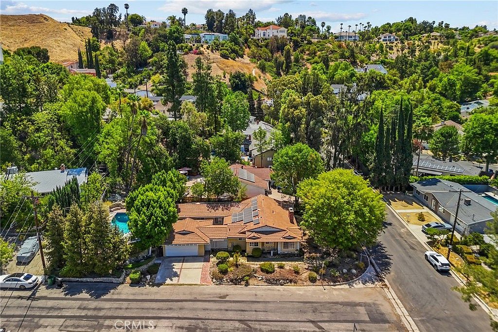 4898 Reforma Rd, Woodland Hills, CA 91364