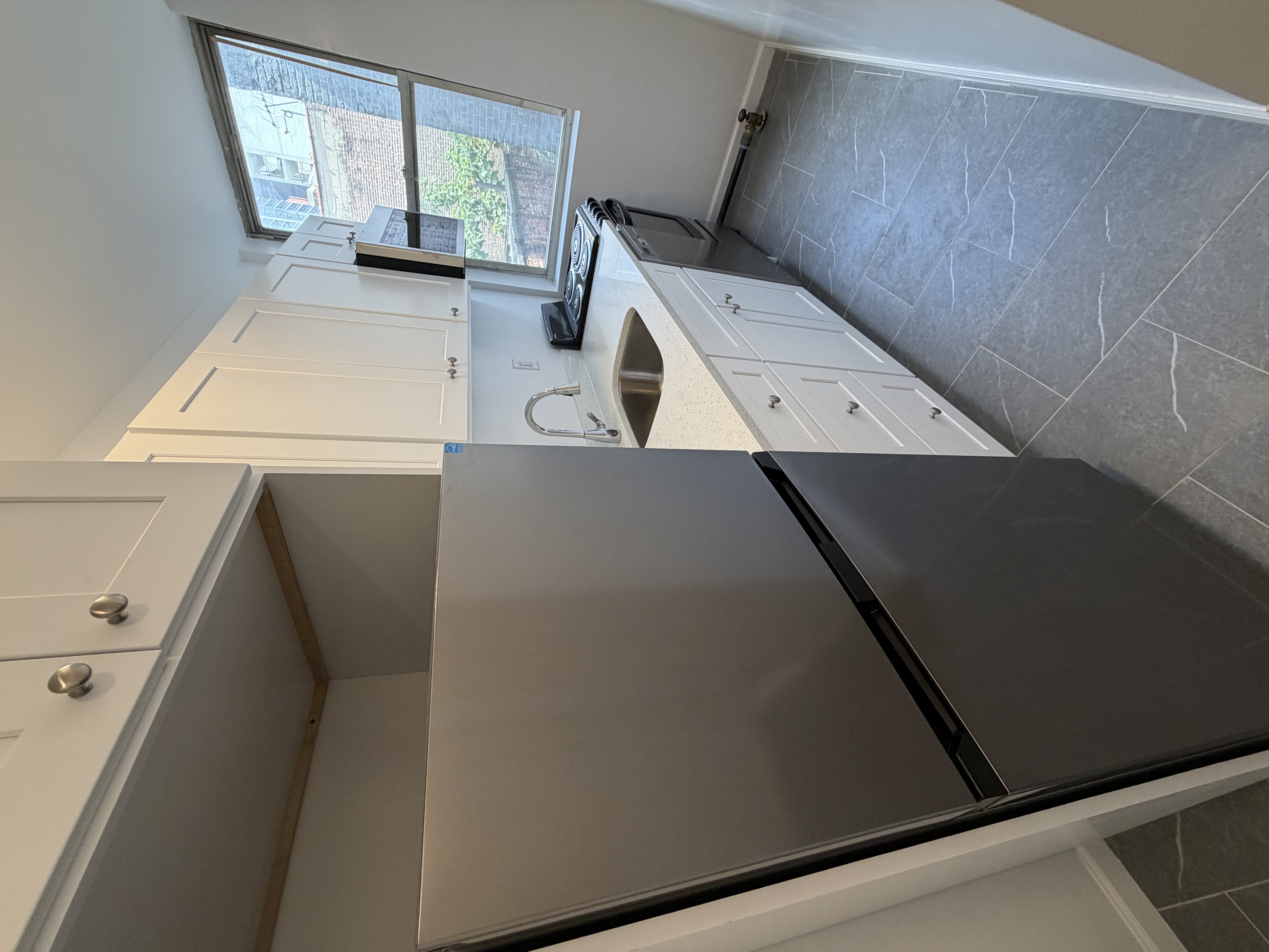 708 Greenwich St Apt 1A, New York, NY 10014
